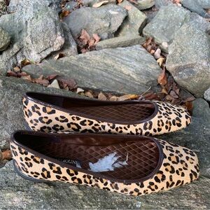 NWOT! Enzo Angiolini Leopard Print Faux Fur Flats Size 8